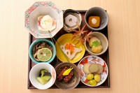 大将出身地の山梨や全国の有機野菜をふんだんに使った料理とつまみ。◆3点盛り800円◆4点盛り1000円