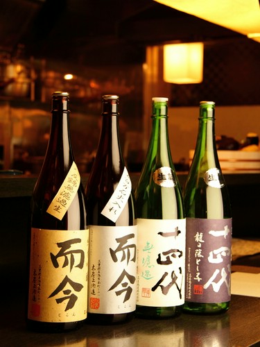 十四代・而今などの銘酒を豊富に取り揃えております。