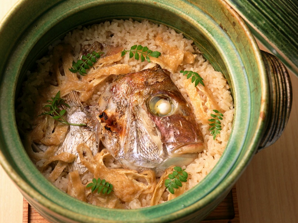 近海の魚介を新鮮なまま。素材の旨みを引き出します。
