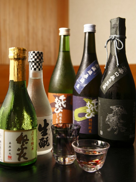 店主が吟味して選んだこだわりの日本酒