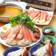 大人から子どもまで人気の蟹が、炭火焼き・天ぷら・鍋・フルコースなど、様々な食べ方で堪能していただけるコースをご用意しております。