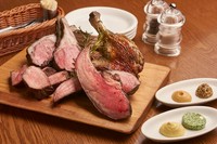 ・佐賀牛A5モモ
・イベリコ豚肩ロース
・馬肉フィレ