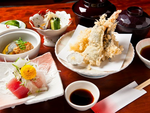 ランチメニュー各種　900円～