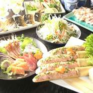 活イカをはじめ、函館の新鮮魚介を水槽で常備！宴会コースにも惜しげなく使用！地元の方も観光の方も大満足いただけるコースでお待ちしております！宴会コースのご相談などお気軽にどうぞ！