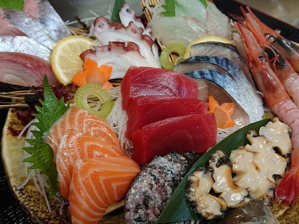 大漁旗名物！豪快に！『刺身盛合せ』