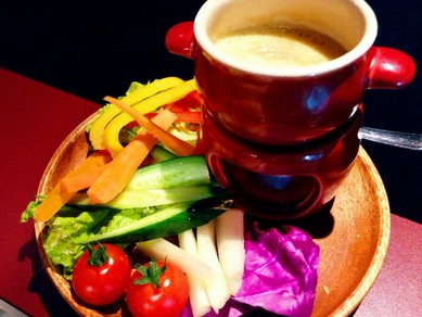 季節の野菜の自家製バーニャカウダ