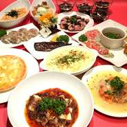 お料理は2,000円より、飲み放題も2,000円からとリーズナブルに楽しめます！
心をこめた手作り料理で、アットホームな忘年会はいかがですか？
お料理の内容など、お客様のご要望にできる限りお応えします。