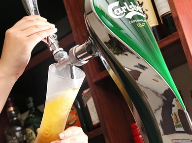 カールスバーグ生ビールをどうぞ