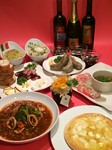 ワインに合うおつまみが中心のコースに、ワインがセットされたお得なコース！