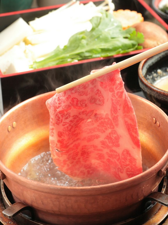 銅鍋なので旨みを逃しません。自分のペースでお楽しみ下さい。