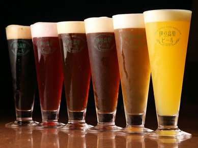 全６種類の自家製地ビールとリキュール
