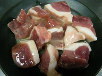 有名レストランでも使用されている評価の高い滝川・赤平で生産される極上の合鴨です。煉屋では生産者から直接仕入れています。