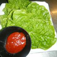 カルビやサガリを巻いてお召し上がりください。