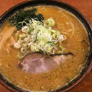 特製みそタレとこだわりのスープで札幌ラーメンを貫きます