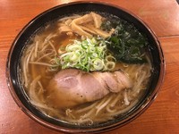 札幌ラーメンの基本は崩さずに、風味を生かした独特の醤油ラーメン