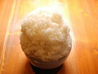 まんが盛り580円　どんぶり280円　中200円　小150円