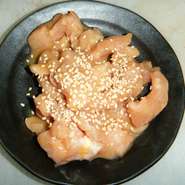 道産牛の身の厚い上質な部分のみを厳選して仕入れています。だからシコシコのサックサクなんです。