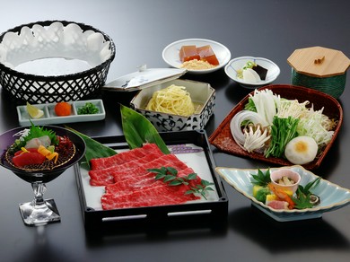 御家族そろって、当店自慢の料理をお楽しみください！ 