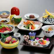 篝火会席7.150円　葵会席9.350円　繕会席12.100円
いずれも2日前までの要予約です。