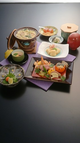 地元大和の食材にこだわった日本料理をお楽しみ下さい。