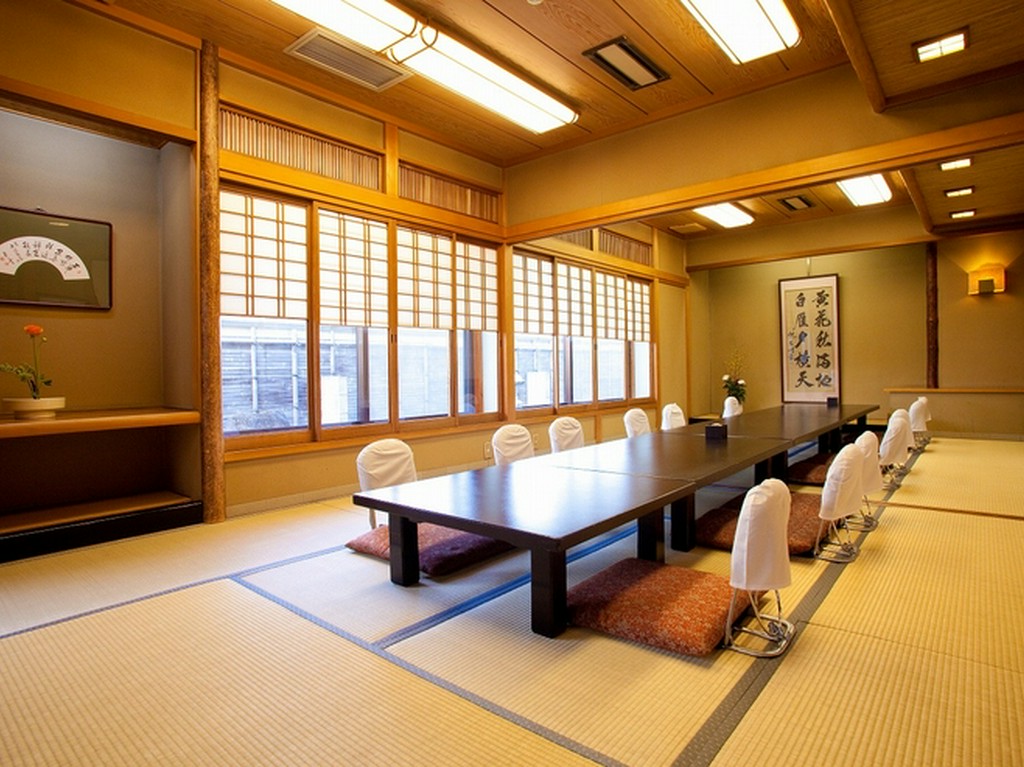 個室和室は2名～30名までご対応可能です。
