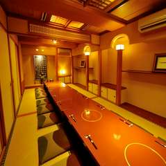 プライベートな時間を確保した18名様用の完全個室