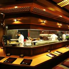 つくり手の顔が見えるカウンター席