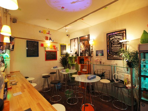 ポップでカジュアルな店内は、女性に大人気