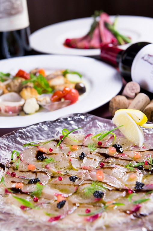 フレンチをベースに独自のエッセンスを加えた西洋料理