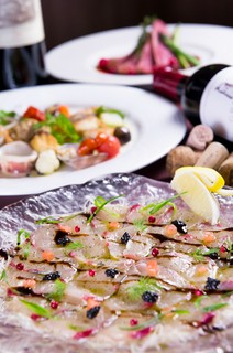 フレンチをベースに独自のエッセンスを加えた西洋料理