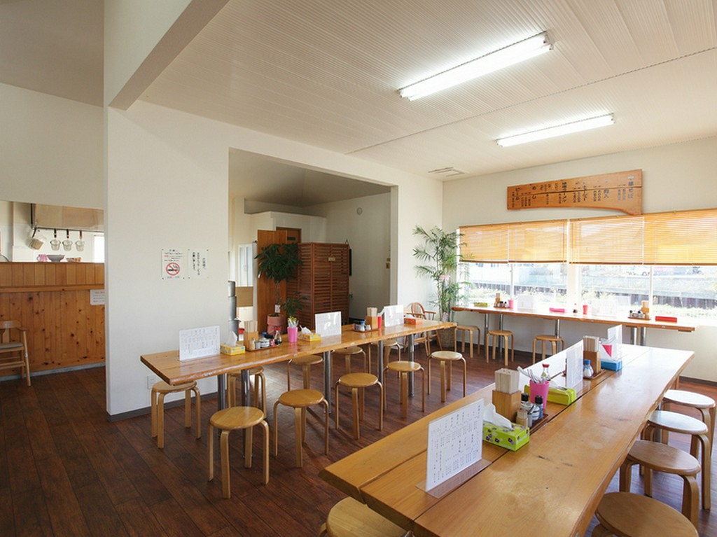 広々とした店内