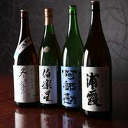 宮城県内の日本酒を日替わりのオススメで約15種類ほど用意しております。
