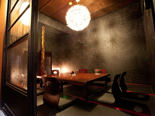 大切なご接待やご会食にもご利用いただける個室（8名様用）