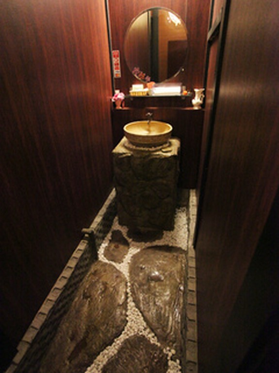 和風でモダンな雰囲気の手洗い所