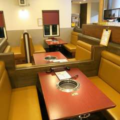 【8人掛け椅子席】