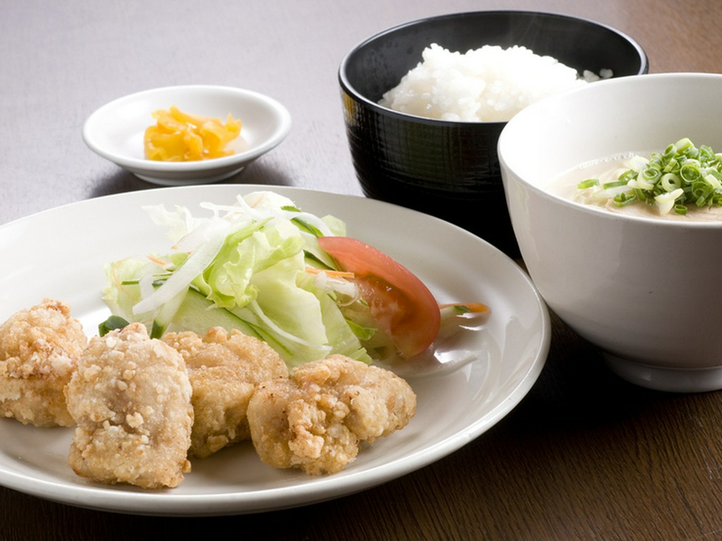 鶏の唐揚定食