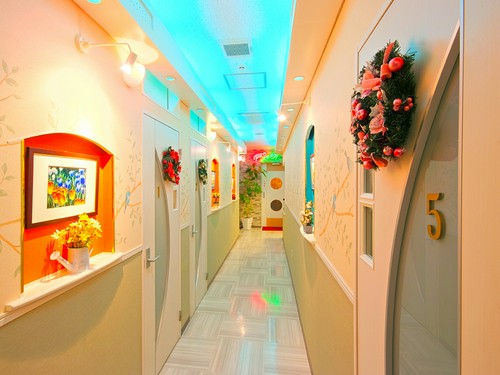 1Fにカラオケ系列店もございます。