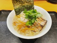 ランチのらーめん夜も食べられます