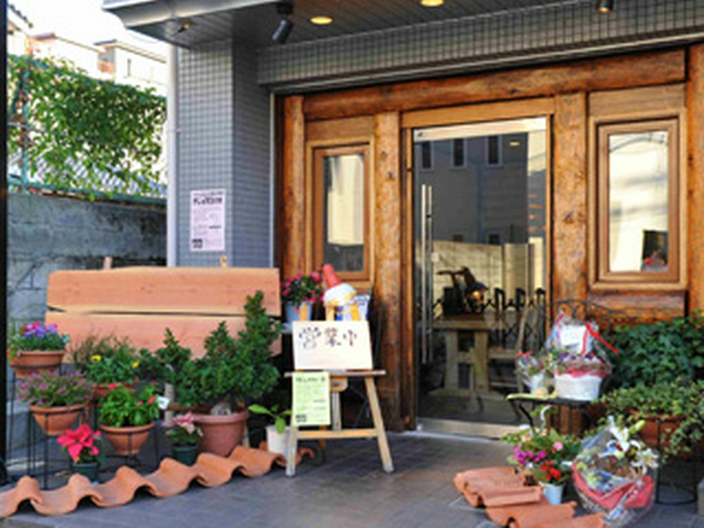 隠れが的な木のお家