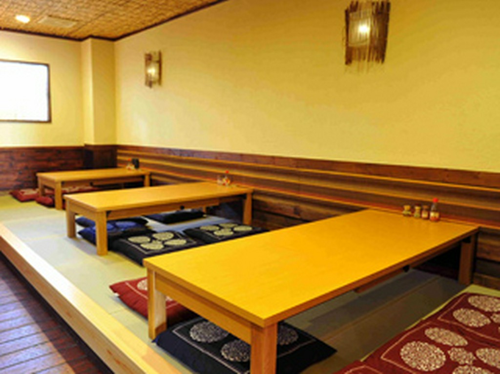 お座敷でごゆっくりと…