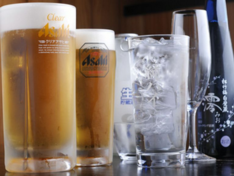 第3のビール大ジョッキと生ビール中ジョッキは何と同じ値段!!