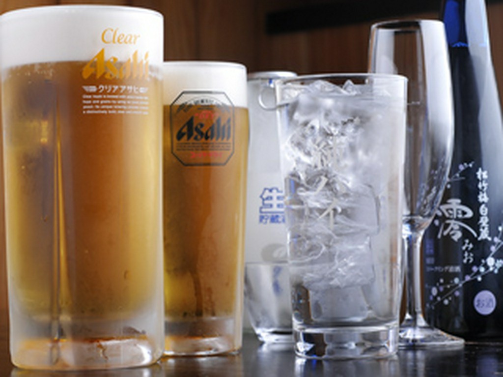 第3のビール大ジョッキと生ビール中ジョッキは何と同じ値段!!