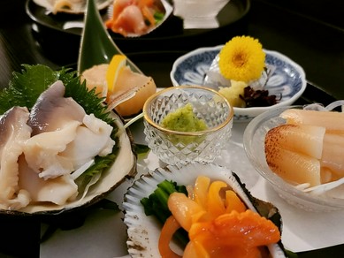旬の食材や海鮮でおもてなし。個室での特別なひと時を・・・