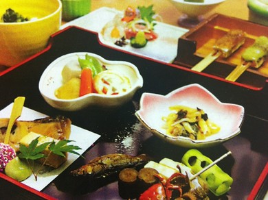 接待に最適なお店作りを心掛けお客様をお待ちしております。