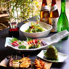 昭和レトロな空間で美味なお酒とお料理を楽しめます！
