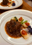 ディナーのコース料理を
ランチタイムにもお楽しみ頂けます。
(要予約)
・前菜の盛り合わせ
・季節のスープ
・パスタ2種
・メイン料理 (お肉 or お魚)
・デザート盛り