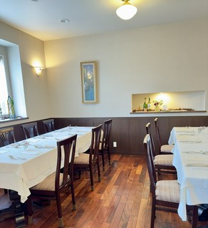 ご家族でのお祝いの会や同窓会等にご利用ください。