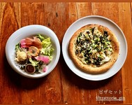 生しらすのピリ辛オイルピッツァ+お任せボリュームサラダ