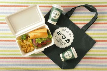 熟食店和咖啡馆三月