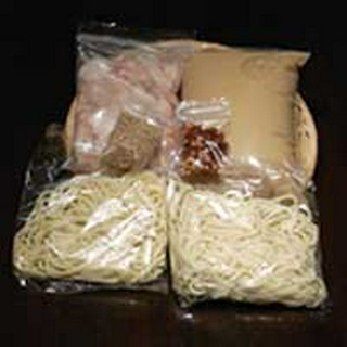 博多もつ鍋　味噌セット　チャンポン麺付　4～5人前